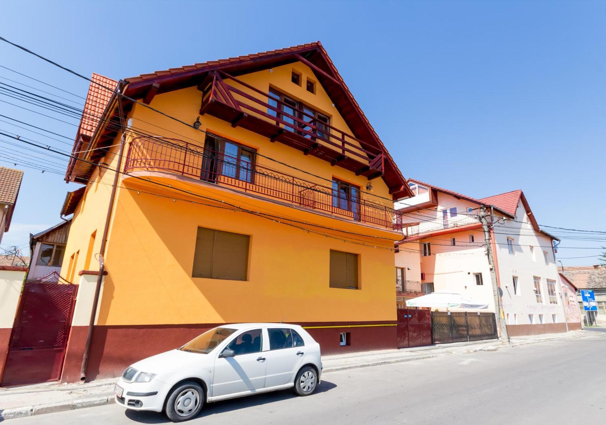 Pension La Viorel Isaila Сибиу Экстерьер фото