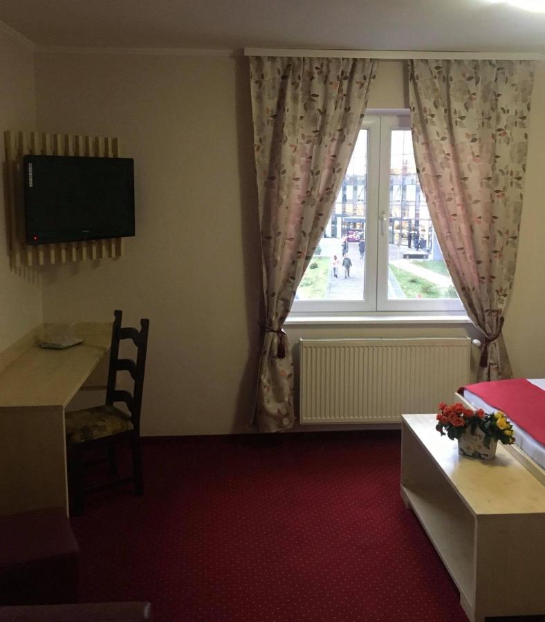 Pension La Viorel Isaila Сибиу Экстерьер фото